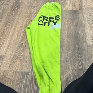 Free city sweatpants